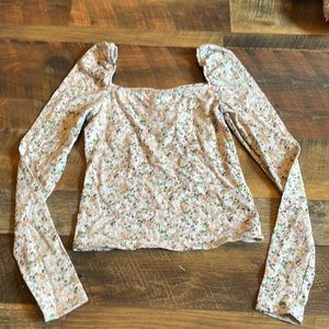 slightly cropped long sleeve shirt